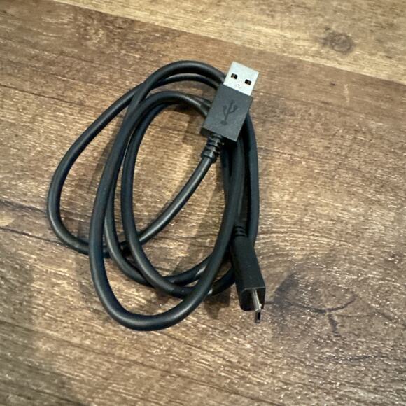 Amazon Echo Dot (2nd Generation) Smart Speaker - White RS03QR - Works - Picture 7 of 7